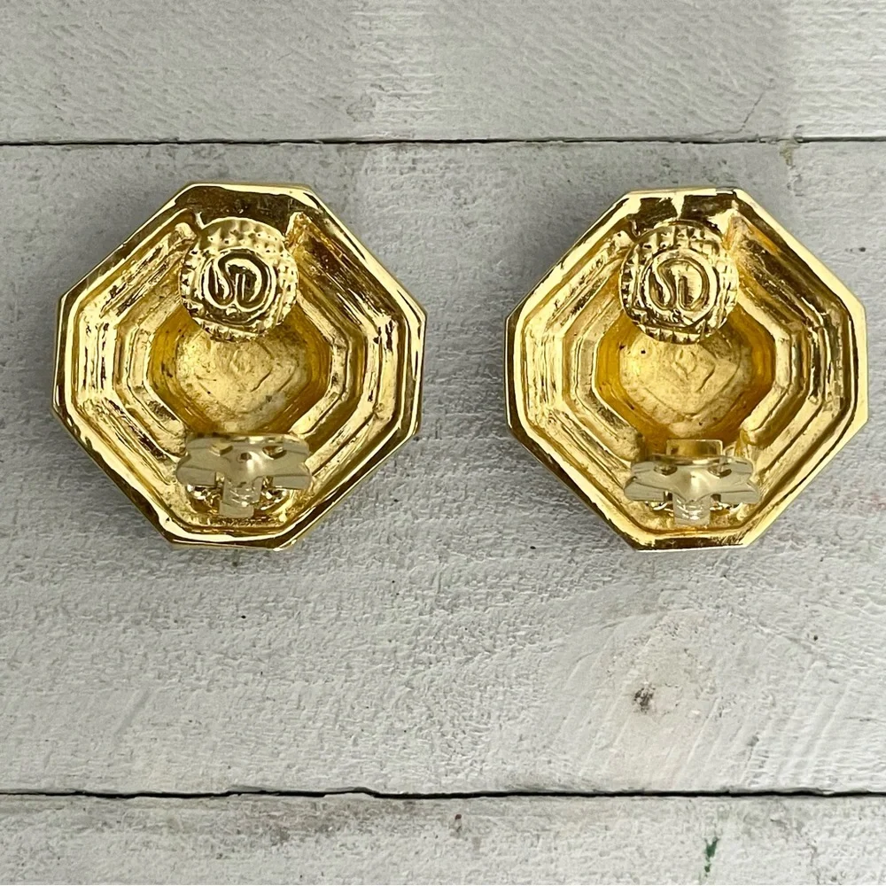 ST. JOHN Gold Tone Black Enamel Geometric Clip On Earrings